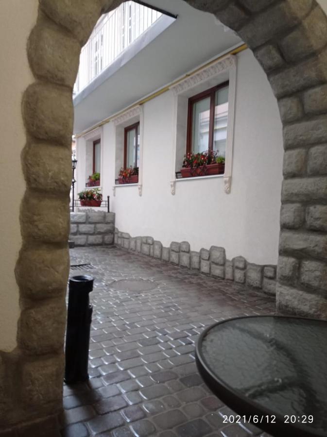 Apartamento Rynok 25 Deluxe Lviv Center Exterior foto